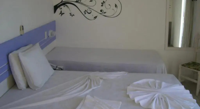 Трёхместный номер Standard с балконом Hotel Ponta de Areia