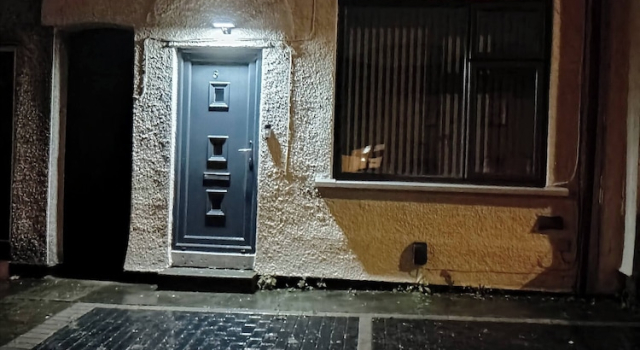 Dale Combe is a mid Terrace House, Buchen Sie Hotel Middleton Greater Manchester