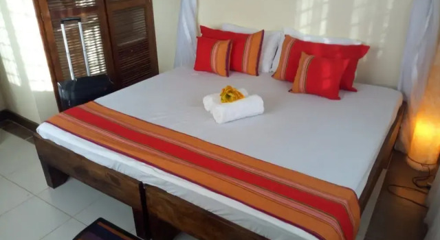 Sea Breeze Villas Kenya, Book Vacation Home Hotels in Coast Region with Parking, Parking