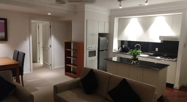 Апартаменты Comfort Leman Luxury Suite with Rooftop Pool & Gym