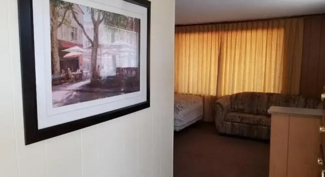Трёхместный семейный номер Standard Melsask Motel