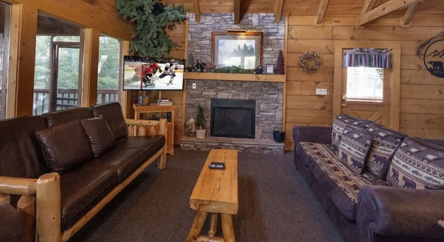 Hibernation Hideaway by Eagles Ridge Resort