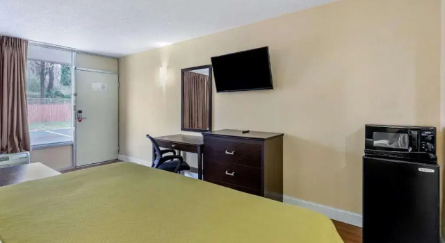 Номер Econo Lodge Roanoke Civic Center