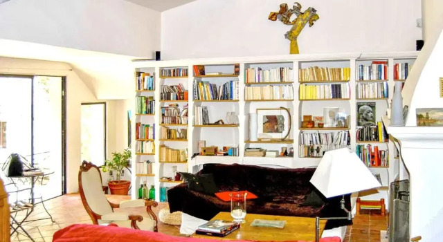 Villa de 4 chambres avec piscine privee jardin amenage et wifi a Ansouis, Book Villa Sommerhuse i Luberon, Hytte