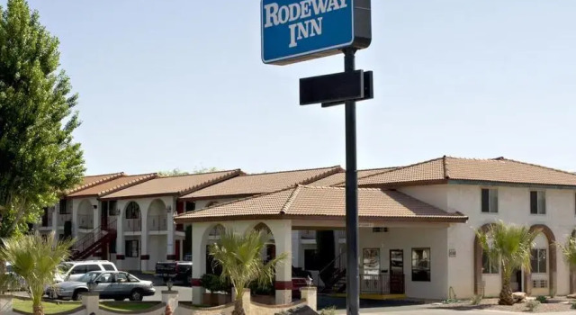 Четырёхместный люкс Rodeway Inn Hurricane - Zion National Park Area