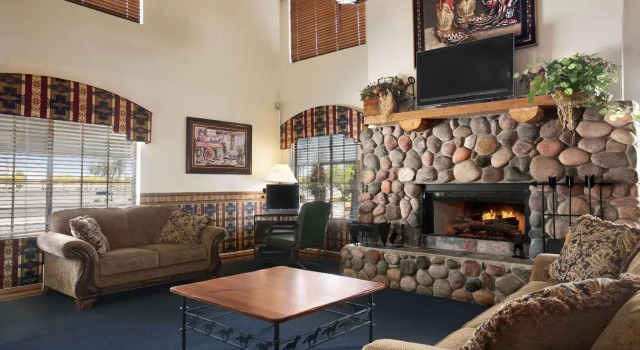 The Hotel Serene Glendale Peoria, Surestay Collection by Best Western, Забронировать Отель Пеория 