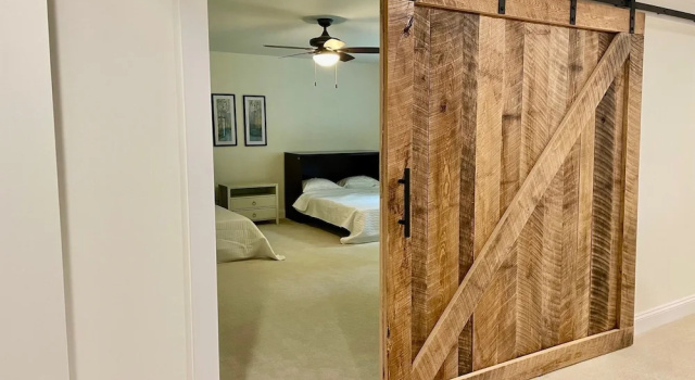 Коттедж Woodhaven: Your Serene Countryside Escape 5 Bedroom Farmhouse by RedAwning