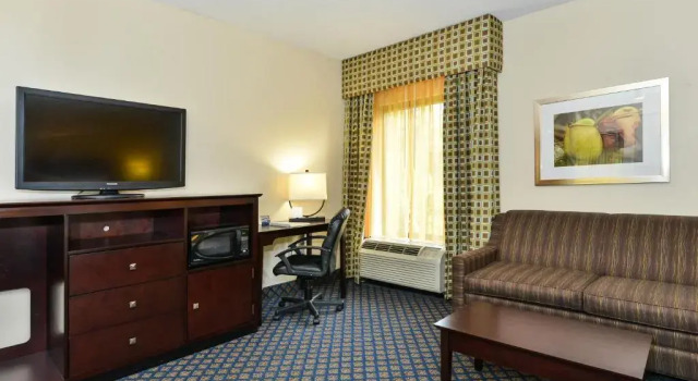 Номер Standard Hampton Inn by Hilton Petersburg Fort Lee