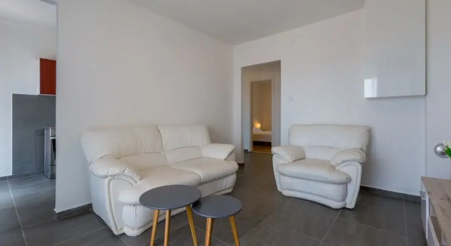 Apartments Azzaro