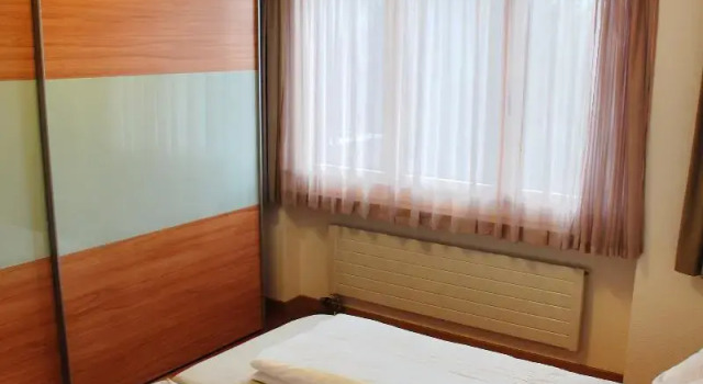 Apartment Valetta Sura by Interhome, Book Apartment Flims 