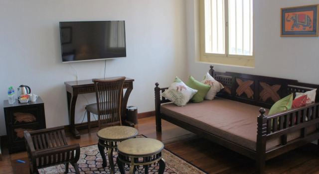 Heeren Palm Suites