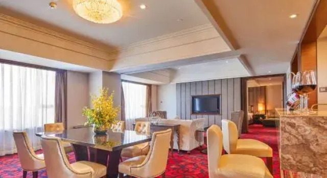 Люкс Executive Malachite Hotel