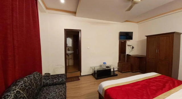 Hotel Dolls Inn, Rezervovat Hotel Nainital Uttarakhand