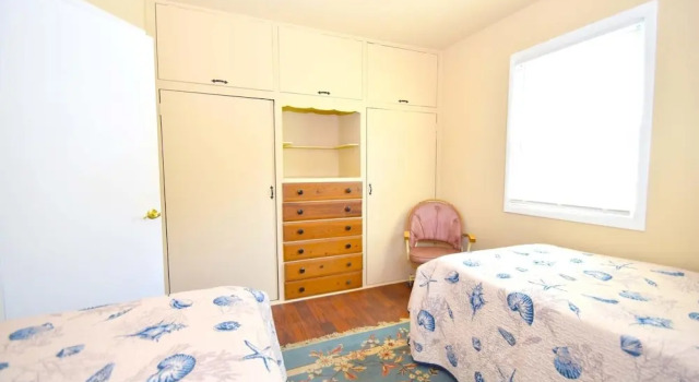 Bayshore Drive 211 3 Bedroom Home by RedAwning
