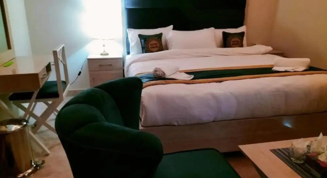 Номер Deluxe Hotel Grand Lahore