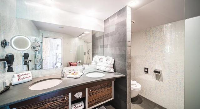 Двухместный номер Deluxe с балконом и с видом на горы Hotel Krallerhof