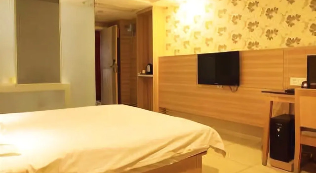 Luck 7 Inn, Prenota Hotel Hotel a Hubei con parcheggio, Parcheggio