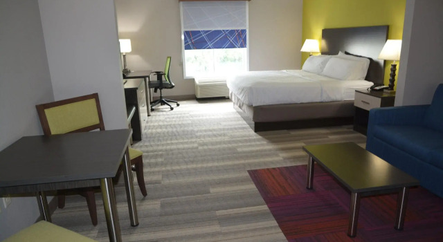 Люкс Holiday Inn Express & Suites Caryville by IHG