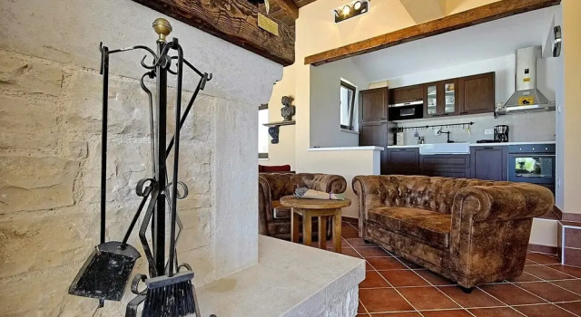 Villa Baratto, Rezerwuj Willa Hotele w Barat z basenem, Basen