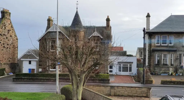 51 Milton Crescent, Book Hotel Anstruther Fife