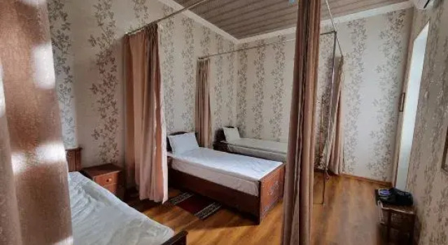 Кровать в общем номере Zamin Hostel and Guest House