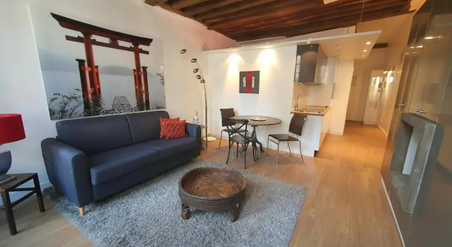 Couleur St Martin, Забронировать Отель Париж Иль-де-Франс, рядом с Станция метро Rambuteau