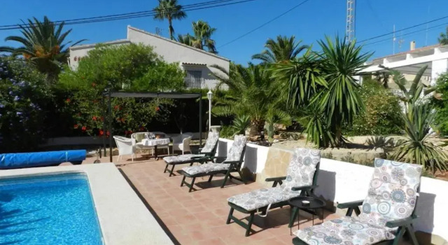 Вилла с 2 комнатами Villa Tina para 4 personas