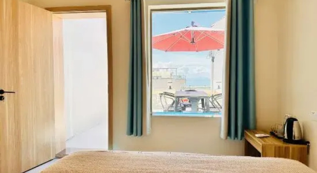 Люкс с 3 комнатами с видом на море Zhuhai Guishan Island Catch Sea House B&B