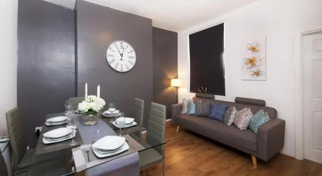 Коттедж Stylish and Comfortable Home Away From Home