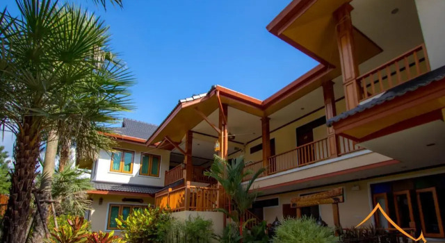 Baan Pondchanok Hotel