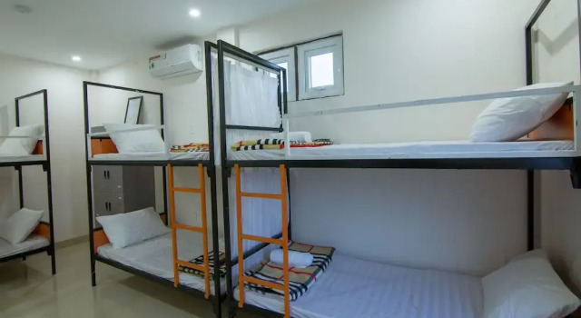 Au Lac Bar & Hostel, Book Hostel / Vandrerhjem Hostels i Quang Binh, Hostel / Vandrerhjem