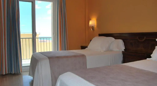 Двухместный номер Standard с видом на бассейн Hotel Rovira