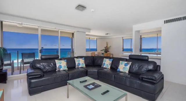Апартаменты Dorchester On The Beach