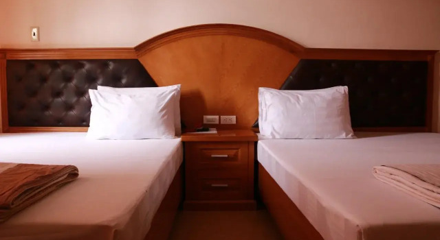 Van Nam Hotel