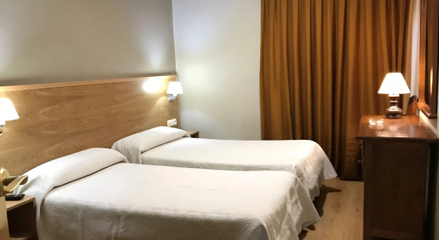 Hotel Bellavista, Забронировать Отель Отели в центре Бельвер-де-Серданья с завтраком, отели в центре Бельвер-де-Серданья с завтраком