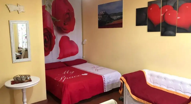 Centralhouse, Varaa Hotelli Spoleto Umbria
