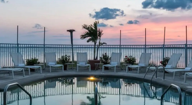 Двухместный номер Luxury Пентхаус с балконом и с видом на залив The Edge at Fager's Island