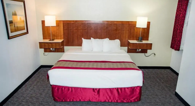 Номер Pet-Friendly The Cairn Hotel, an Ascend Collection Hotel