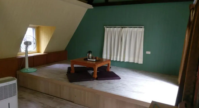 Roll Inn Eco-village
