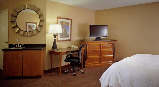 Двухместный номер Standard Hampton Inn & Suites Salt Lake City Airport