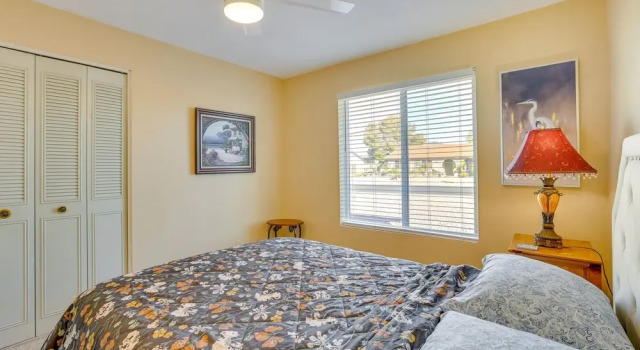 Pool, Patio & Fireplace: Glendale Oasis!, Забронировать Дом для отпуска Глендейл 