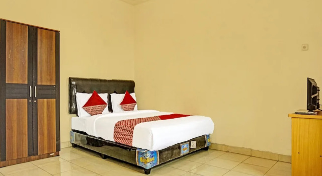 Номер Deluxe Hotel O J&b Rooms Tomang
