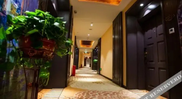 Honglilai Xixili Theme Hotel (Leshan High Speed Railway Station), Prenota Hotel Hotel a Sichuan con parcheggio, Parcheggio