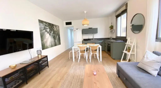 Apartamento 3 habitaciones con balcón Sea Suites