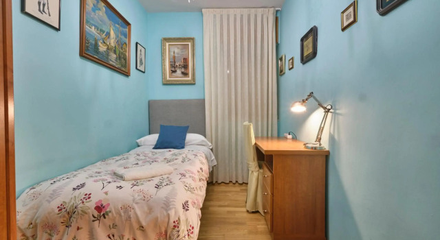 Apartamento Carlos-1, Забронировать Апартаменты/квартира Отели Мадрида с парковкой, рядом с Торговый центр Arturo Soria Plaza, Парковка