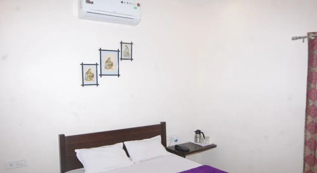 Hotel Surya, Забронировать Отель Отели штата Махараштры 3 звезды, 3*