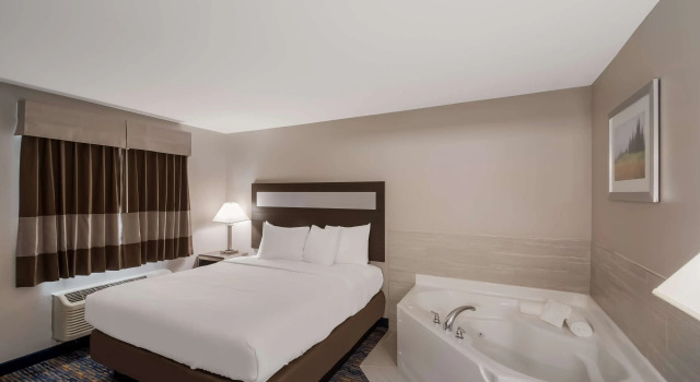 Люкс Americas Best Value Inn Farmington