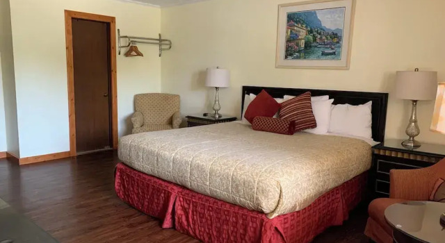 Двухместный номер Deluxe Cape Pines Motel