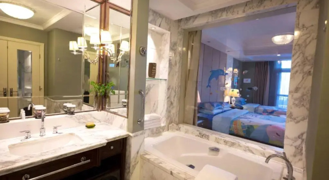 Семейный номер Standard с видом на море Qingdao Seaview Garden Hotel
