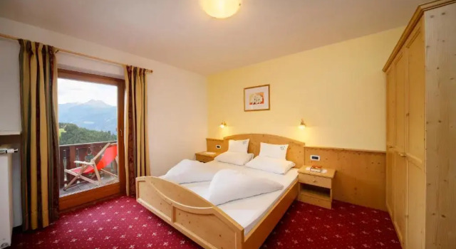 Люкс Hotel Avelina